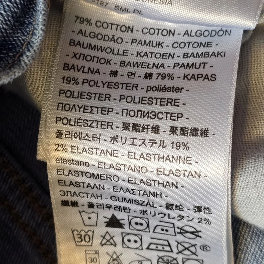 Levis 505 Straight Jeans Size 10 (30 Waist, 32 Length)